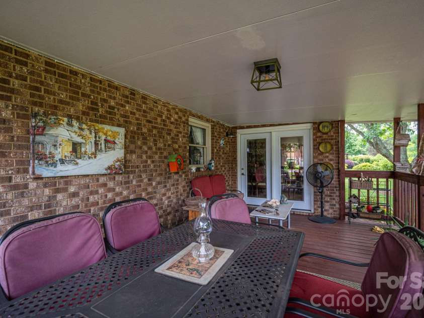 3815 Wild Cherry Road, Shelby, NC 28150.  MLS# CAR4387447, YatesRealty ID 26089. 