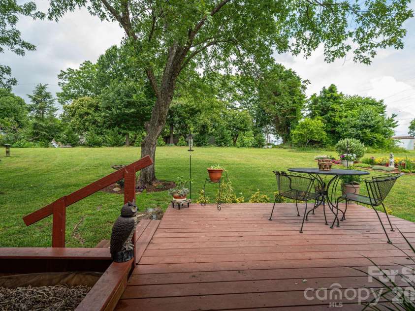 3815 Wild Cherry Road, Shelby, NC 28150.  MLS# CAR4387447, YatesRealty ID 26089. 