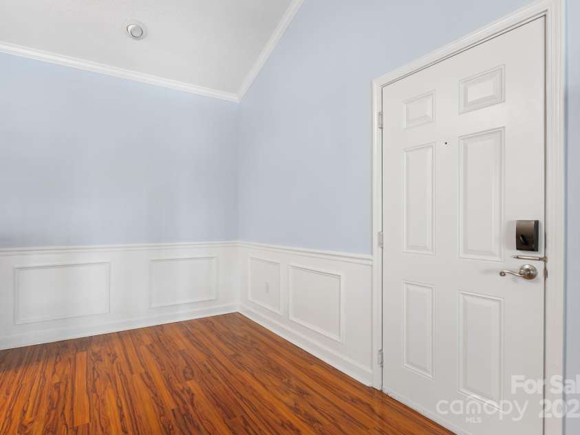 1000 Olde Eastwood Village Boulevard, Asheville, NC 28803.  MLS# CAR4241566, YatesRealty ID 2609. 