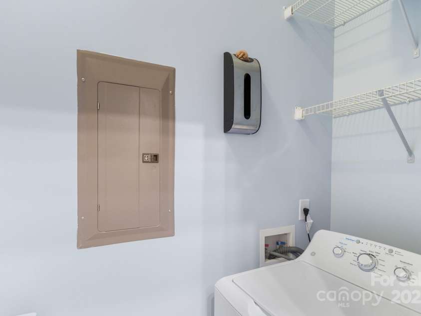 1000 Olde Eastwood Village Boulevard, Asheville, NC 28803.  MLS# CAR4241566, YatesRealty ID 2609. 