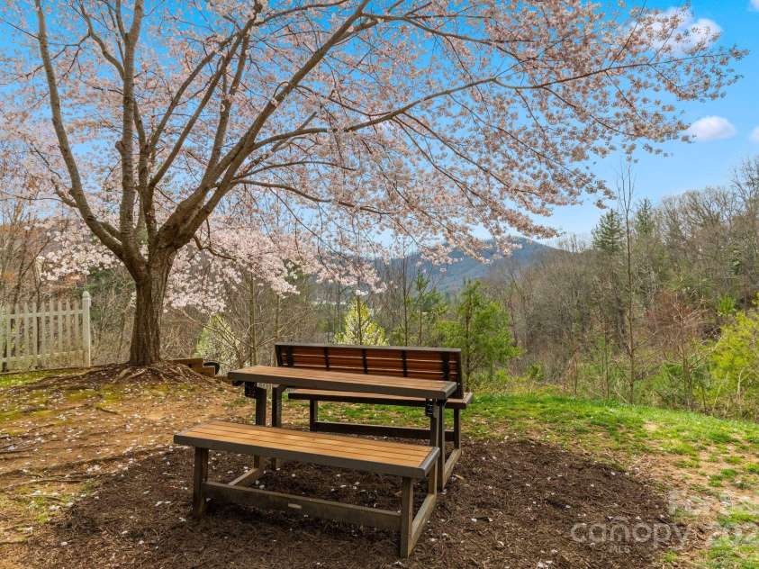 1000 Olde Eastwood Village Boulevard, Asheville, NC 28803.  MLS# CAR4241566, YatesRealty ID 2609. 