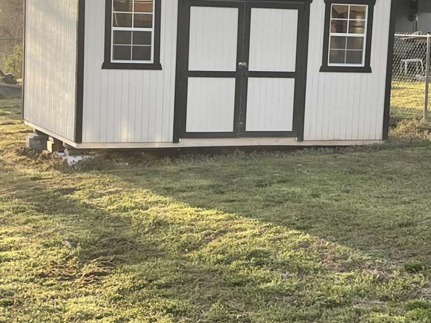 915 Spruce Street, Albemarle, NC 28001.  MLS# CAR4237456, YatesRealty ID 2609. 