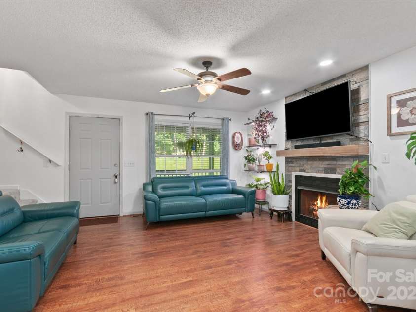 28 Grove Garden Avenue, Candler, NC 28715.  MLS# CAR4278254, YatesRealty ID 26090. Living Room