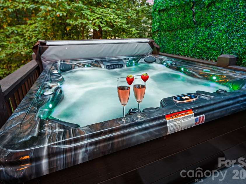 28 Grove Garden Avenue, Candler, NC 28715.  MLS# CAR4324654, YatesRealty ID 26090. 