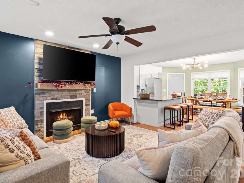 28 Grove Garden Avenue, Candler, NC 28715.  MLS# CAR4324654, YatesRealty ID 26090. 