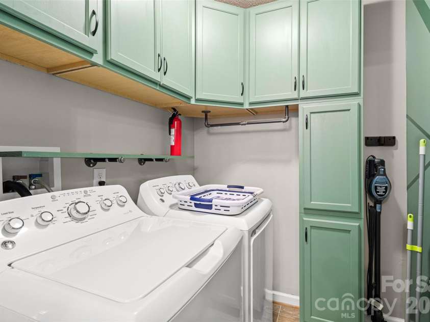 28 Grove Garden Avenue, Candler, NC 28715.  MLS# CAR4324654, YatesRealty ID 26090. 