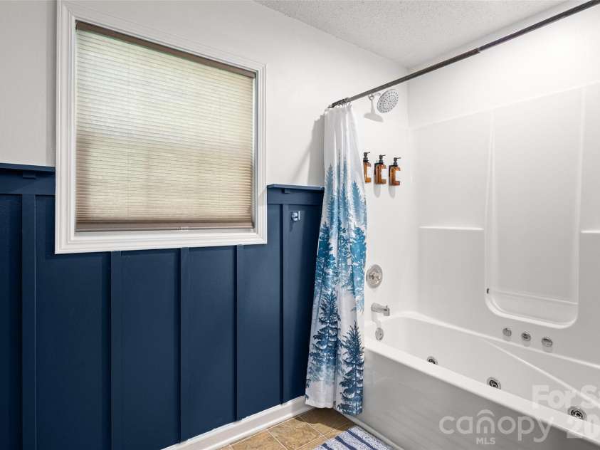 28 Grove Garden Avenue, Candler, NC 28715.  MLS# CAR4324654, YatesRealty ID 26090. 