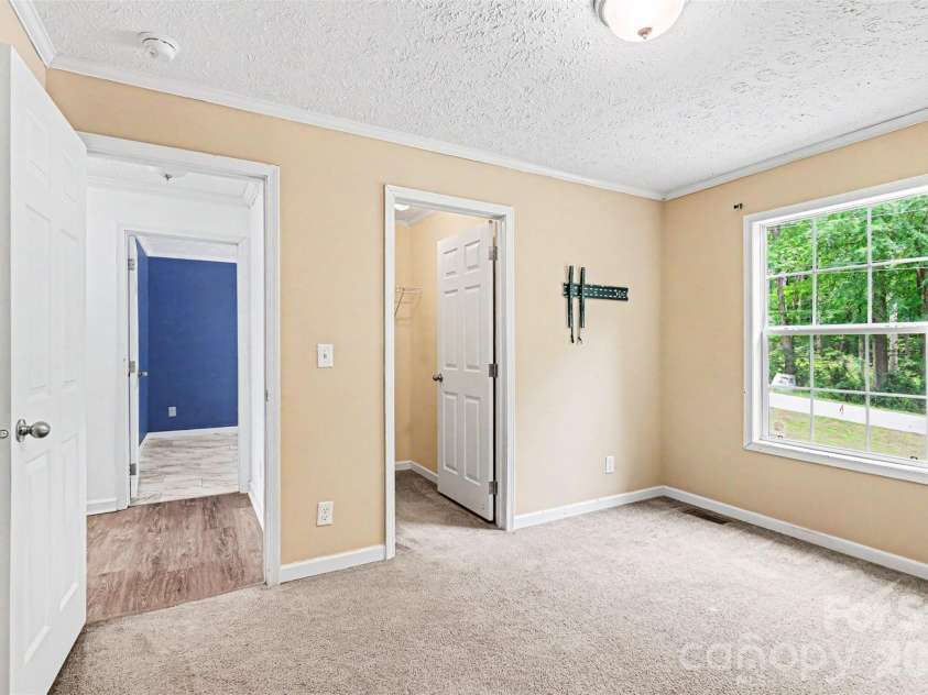 11913 Platon Avenue, Huntersville, NC 28078.  MLS# CAR4386789, YatesRealty ID 26092. 