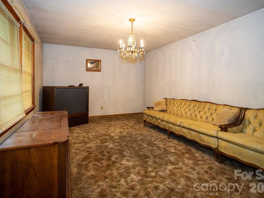 1225 Moss Road, Rutherfordton, NC 28139.  MLS# CAR4386364, YatesRealty ID 26093. 