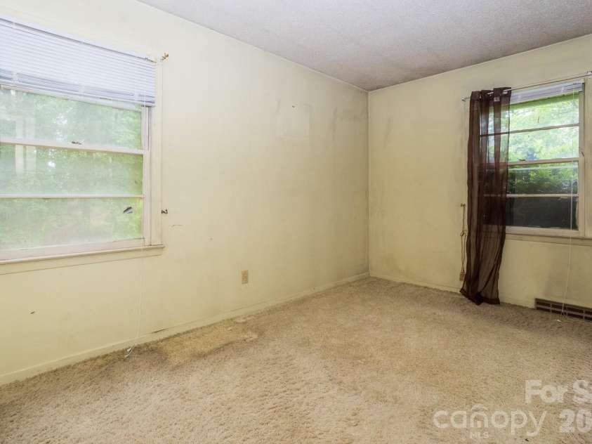 1225 Moss Road, Rutherfordton, NC 28139.  MLS# CAR4386364, YatesRealty ID 26093. 