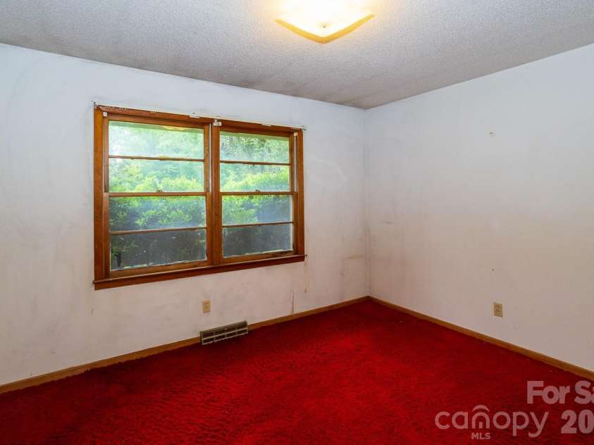 1225 Moss Road, Rutherfordton, NC 28139.  MLS# CAR4386364, YatesRealty ID 26093. 