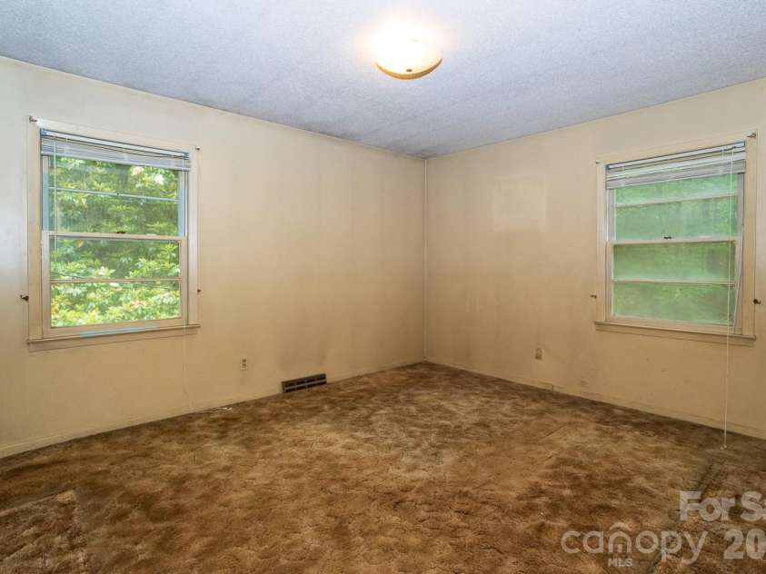 1225 Moss Road, Rutherfordton, NC 28139.  MLS# CAR4386364, YatesRealty ID 26093. 