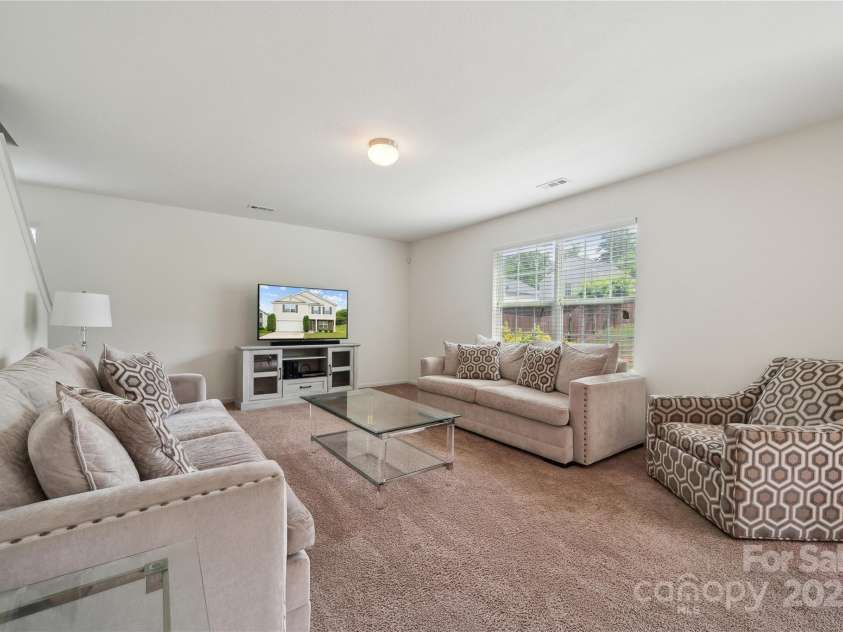 3512 Gibbon Terrace Court, Charlotte, NC 28269.  MLS# CAR4261541, YatesRealty ID 26093. Comfortable living space