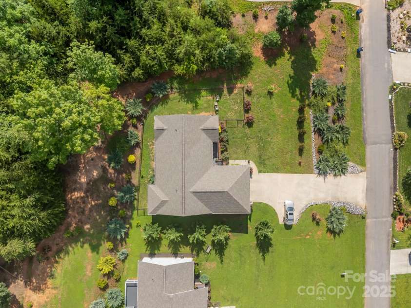 2369 Saratoga Run, Morganton, NC 28655.  MLS# CAR4272311, YatesRealty ID 26094. 