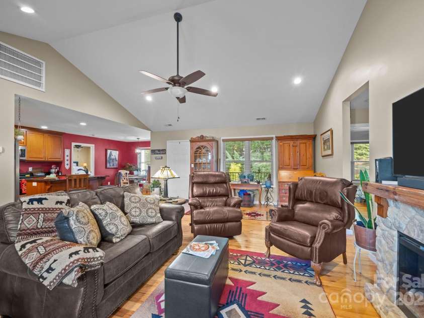 2369 Saratoga Run, Morganton, NC 28655.  MLS# CAR4272311, YatesRealty ID 26094. 