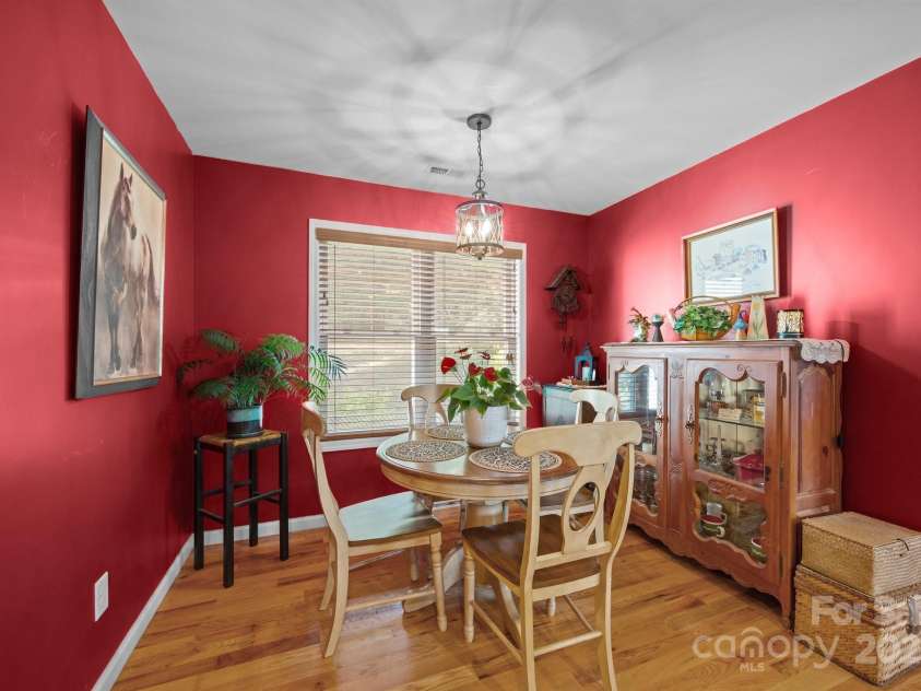 2369 Saratoga Run, Morganton, NC 28655.  MLS# CAR4272311, YatesRealty ID 26094. 