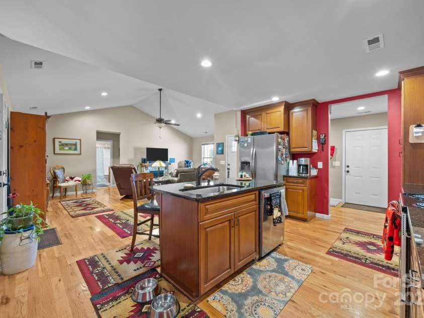 2369 Saratoga Run, Morganton, NC 28655.  MLS# CAR4272311, YatesRealty ID 26094. 
