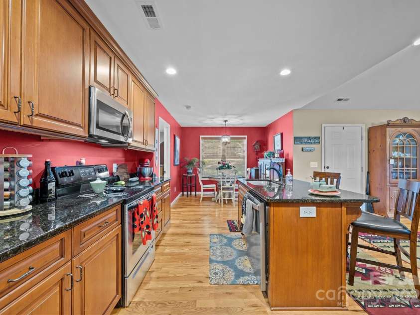 2369 Saratoga Run, Morganton, NC 28655.  MLS# CAR4272311, YatesRealty ID 26094. 