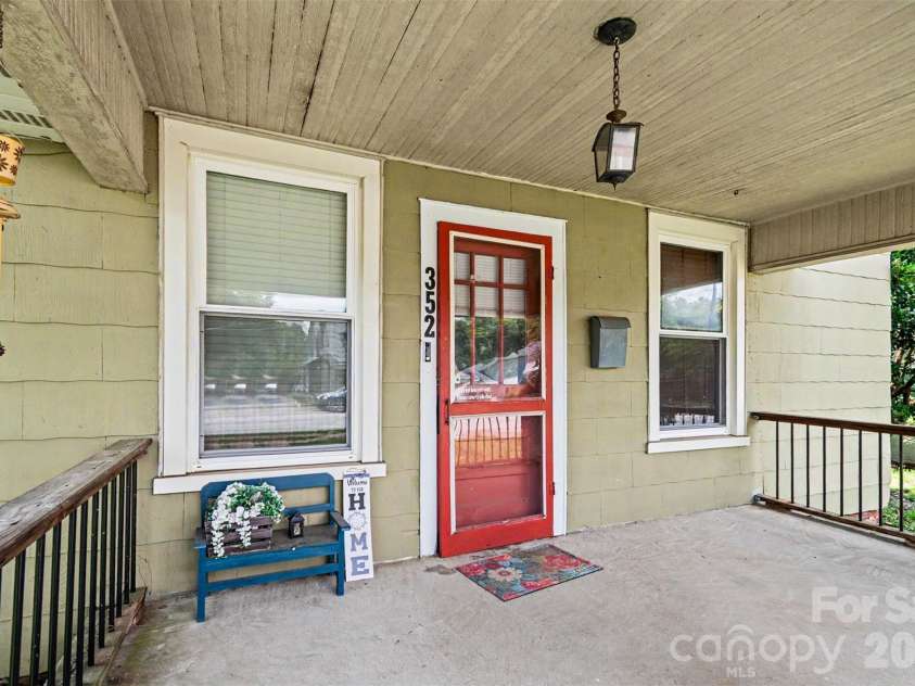 352 Pendleton Street, Rock Hill, SC 29730.  MLS# CAR4382469, YatesRealty ID 26094. 