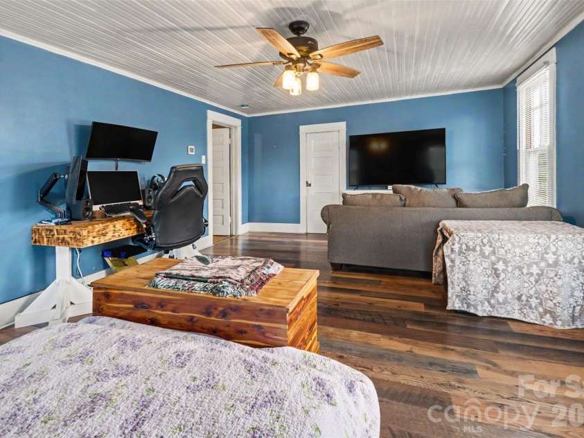 352 Pendleton Street, Rock Hill, SC 29730.  MLS# CAR4382469, YatesRealty ID 26094. 