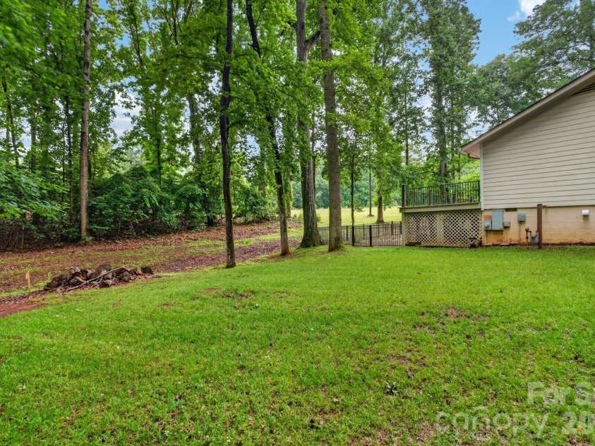 64 Timberidge Drive, Clover, SC 29710.  MLS# CAR4386673, YatesRealty ID 26096. 