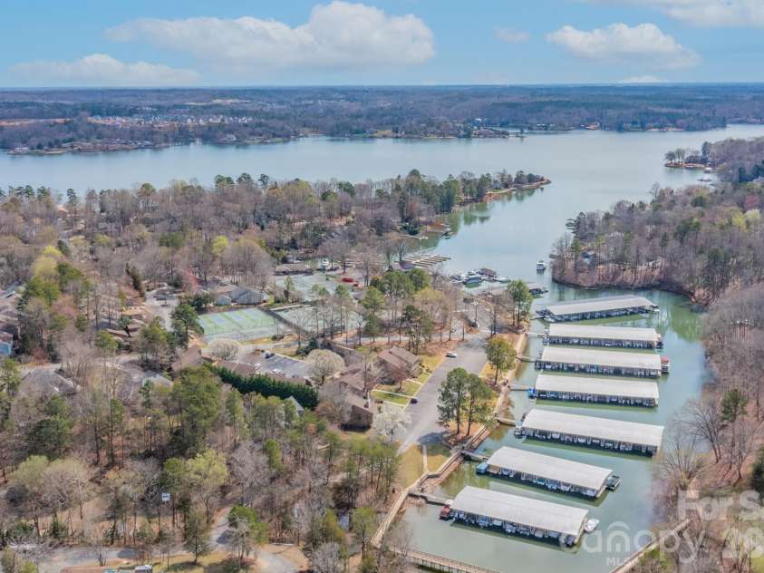 64 Timberidge Drive, Clover, SC 29710.  MLS# CAR4386673, YatesRealty ID 26096. 