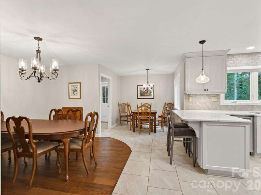 64 Timberidge Drive, Clover, SC 29710.  MLS# CAR4386673, YatesRealty ID 26096. Kitchen/Dining/Breakfast Area