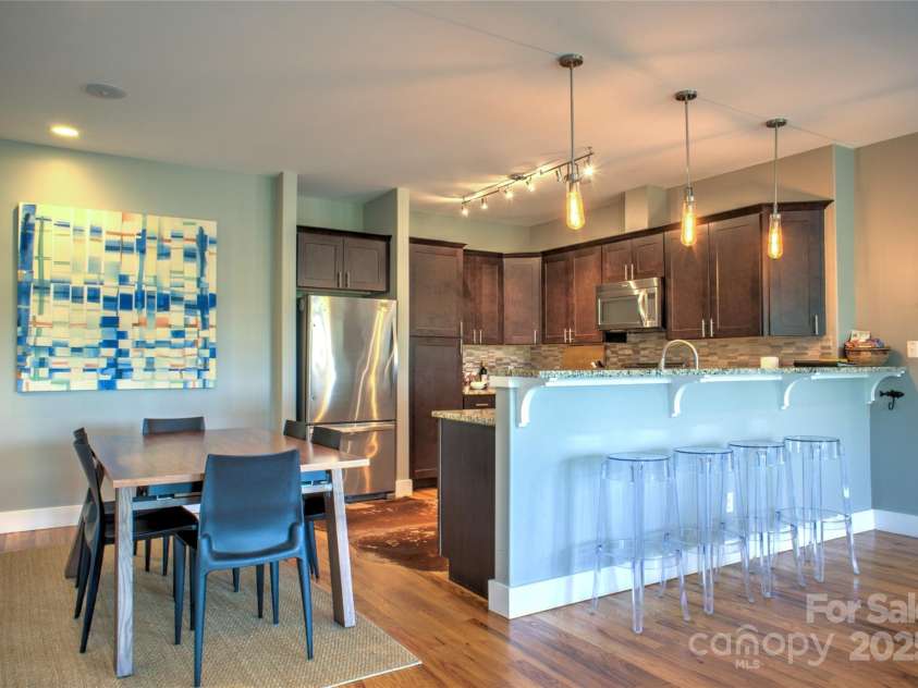 12 Upstream Way, Asheville, NC 28806.  MLS# CAR4277578, YatesRealty ID 26097. 