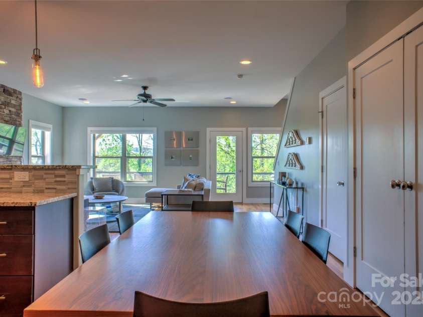 12 Upstream Way, Asheville, NC 28806.  MLS# CAR4277578, YatesRealty ID 26097. 