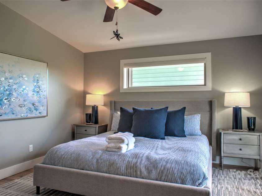 12 Upstream Way, Asheville, NC 28806.  MLS# CAR4277578, YatesRealty ID 26097. 