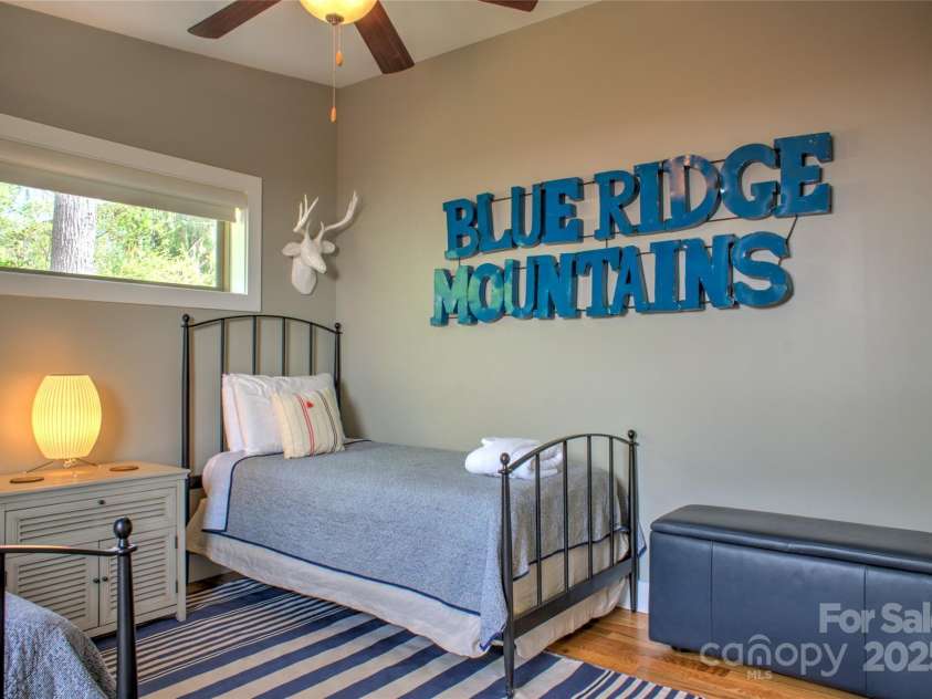 12 Upstream Way, Asheville, NC 28806.  MLS# CAR4277578, YatesRealty ID 26097. 