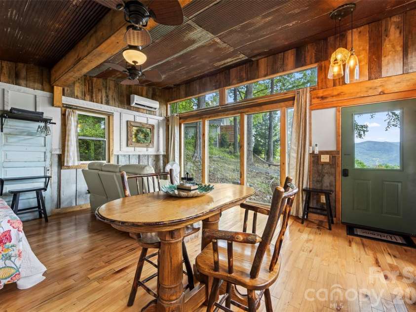 553 Paradise Mountain Road, Canton, NC 28716.  MLS# CAR4386701, YatesRealty ID 26097. 