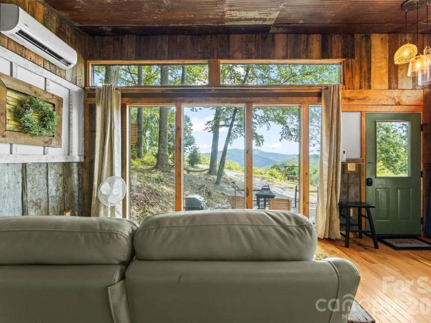 553 Paradise Mountain Road, Canton, NC 28716.  MLS# CAR4386701, YatesRealty ID 26097. 