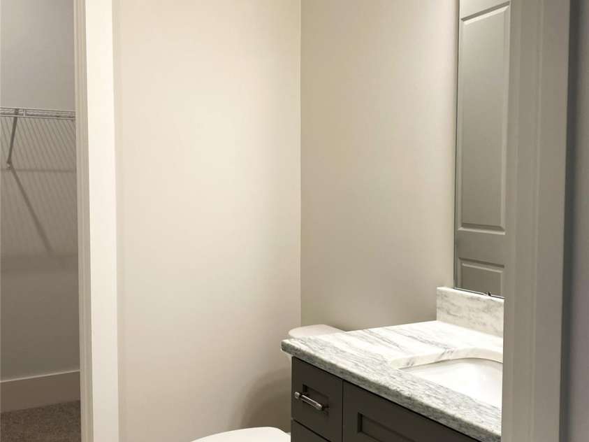 179 Chaska Loop, Troutman, NC 28166.  MLS# CAR4386501, YatesRealty ID 26098. Guest Bath on Main Level