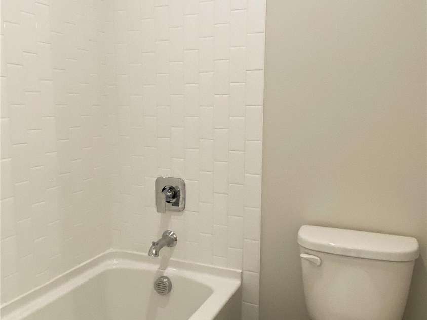 179 Chaska Loop, Troutman, NC 28166.  MLS# CAR4386501, YatesRealty ID 26098. Secondary Bath