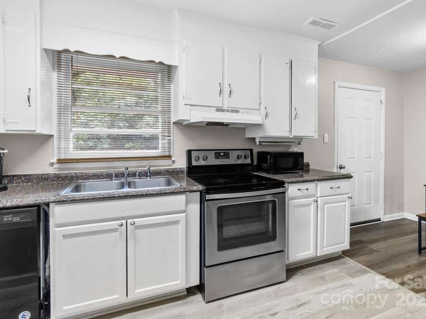 310 Cedarwood Street, Spring Lake, NC 28390.  MLS# CAR4280421, YatesRealty ID 26099. 