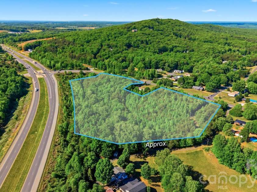 5429 NC 16 Business Highway, Maiden, NC 28650.  MLS# CAR4379119, YatesRealty ID 26099. 