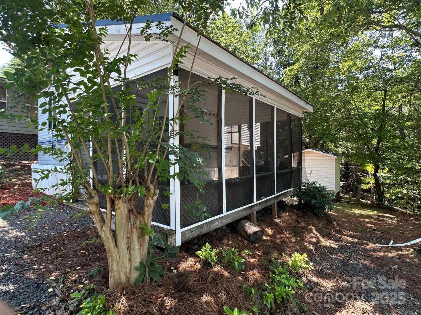 111 Deerfield Drive, New London, NC 28127.  MLS# CAR4276540, YatesRealty ID 261. 