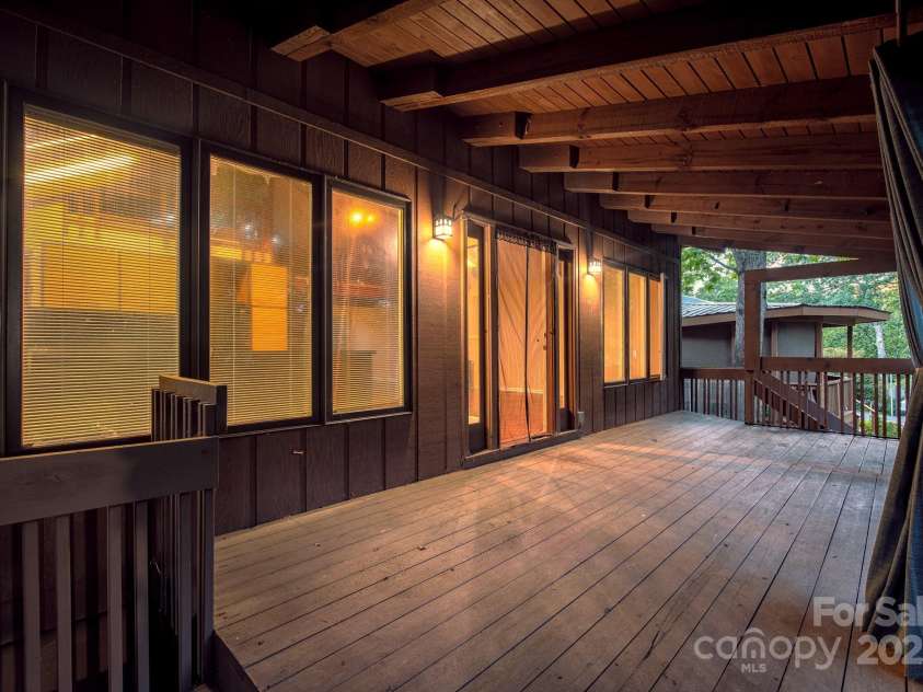 33 Summit Lane, Newland, NC 28657.  MLS# CAR4199046, YatesRealty ID 261. 