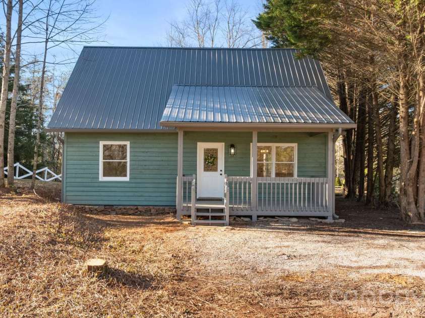 15 Glory Road, Franklin, NC 28734.  MLS# CAR4334665, YatesRealty ID 2610. 