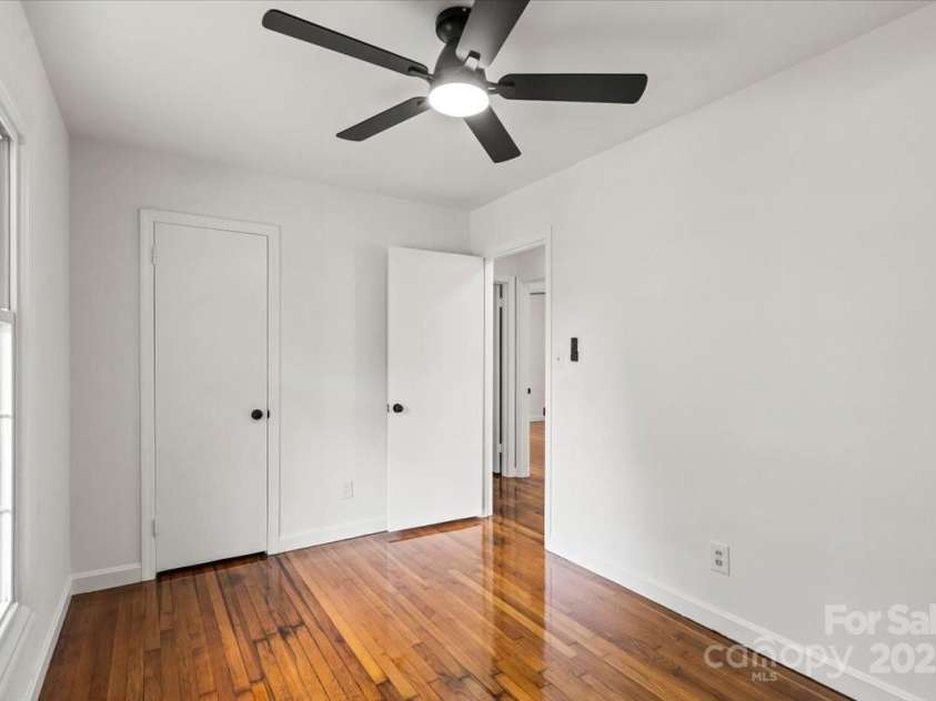 1512 Anthony Drive, Gastonia, NC 28052.  MLS# CAR4268994, YatesRealty ID 26100. 