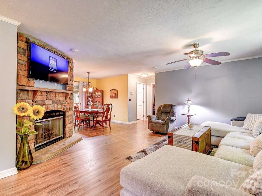 20 Jessica Lane, Barnardsville, NC 28709.  MLS# CAR4274665, YatesRealty ID 26101. 
