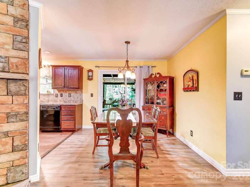 20 Jessica Lane, Barnardsville, NC 28709.  MLS# CAR4274665, YatesRealty ID 26101. 