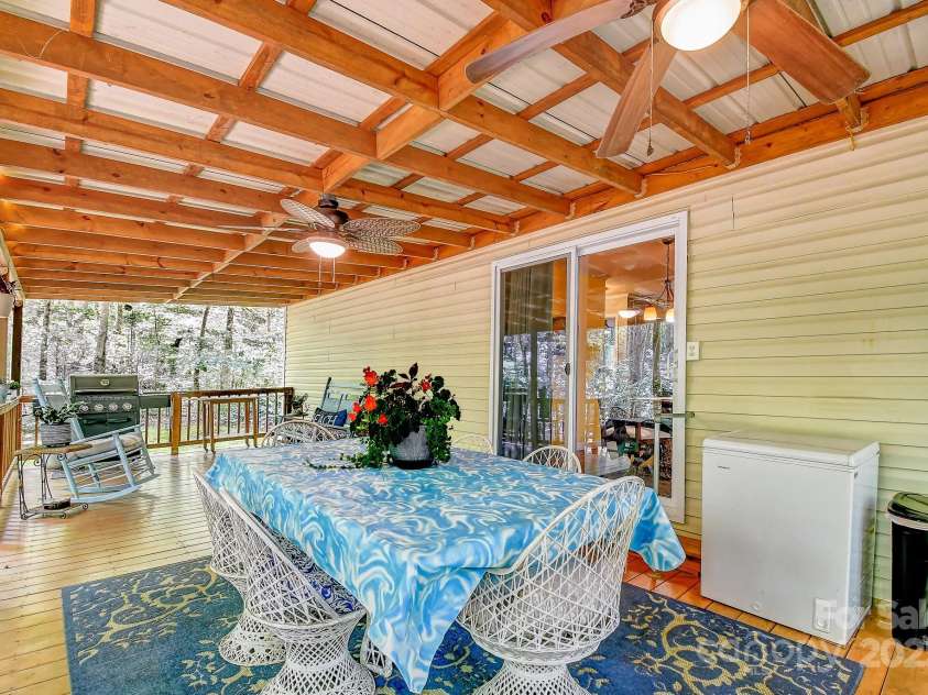 20 Jessica Lane, Barnardsville, NC 28709.  MLS# CAR4274665, YatesRealty ID 26101. 