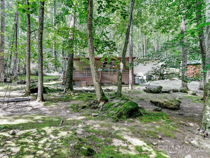 20 Jessica Lane, Barnardsville, NC 28709.  MLS# CAR4274665, YatesRealty ID 26101. 