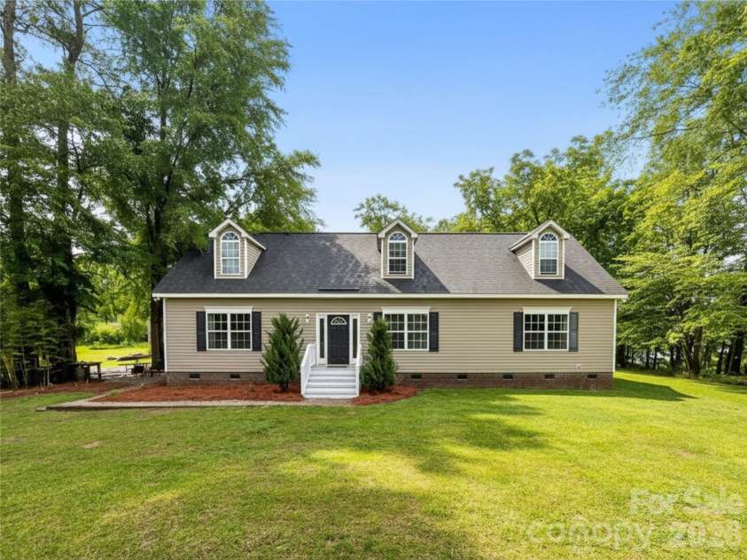 5507 Rocky River Road, Monroe, NC 28112.  MLS# CAR4386019, YatesRealty ID 26102. 