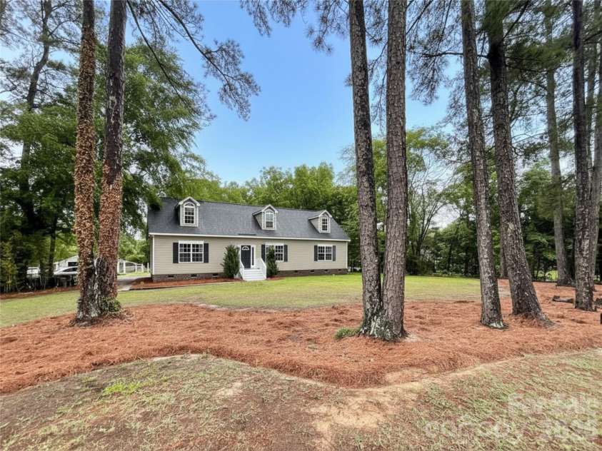 5507 Rocky River Road, Monroe, NC 28112.  MLS# CAR4386019, YatesRealty ID 26102. 