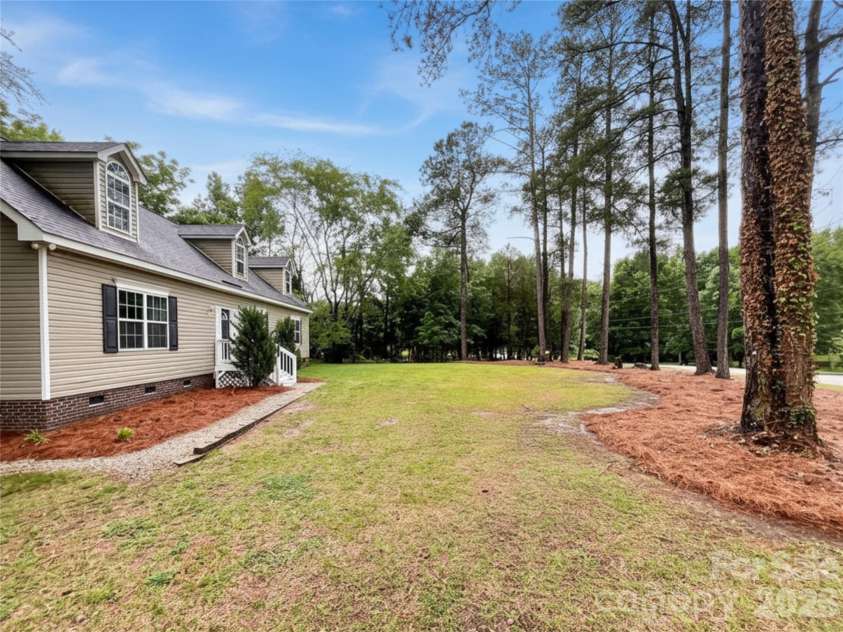 5507 Rocky River Road, Monroe, NC 28112.  MLS# CAR4386019, YatesRealty ID 26102. 