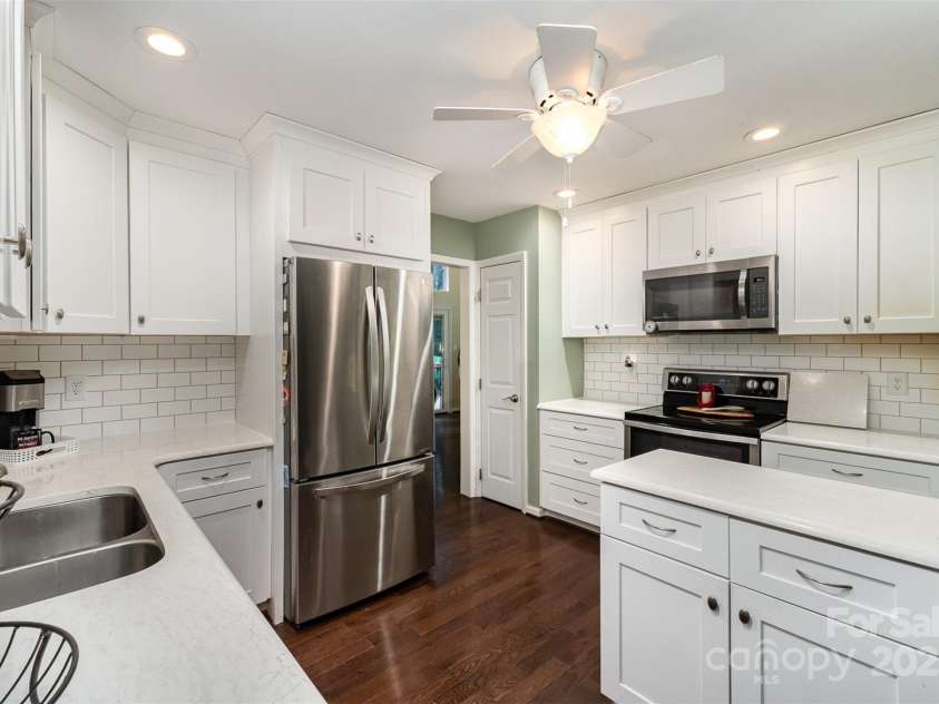 8968 St Croix Lane, Charlotte, NC 28277.  MLS# CAR4264693, YatesRealty ID 26102. 