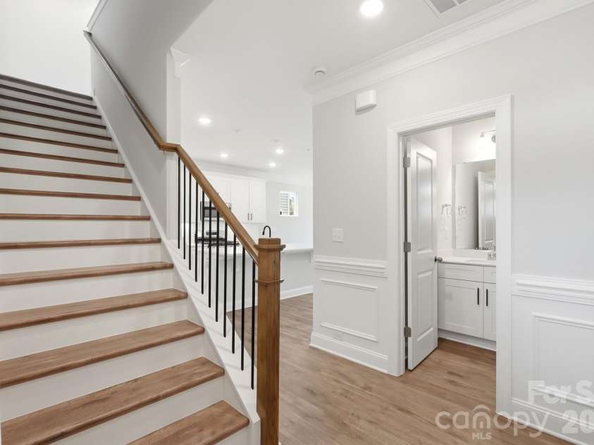 114 Pointer Trail, Troutman, NC 28166.  MLS# CAR4387480, YatesRealty ID 26103. Entryway